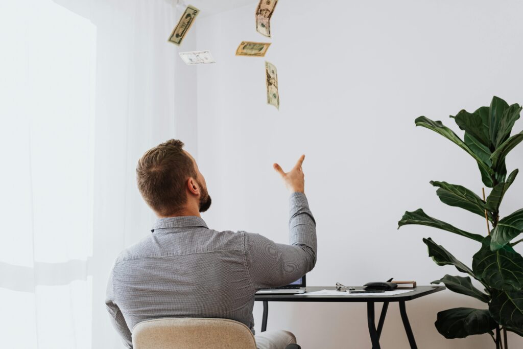 Pasif Gelir Nedir? Uyurken Para Kazanmak İçin 7 Gerçekçi Fikir pexels karola g 5717843